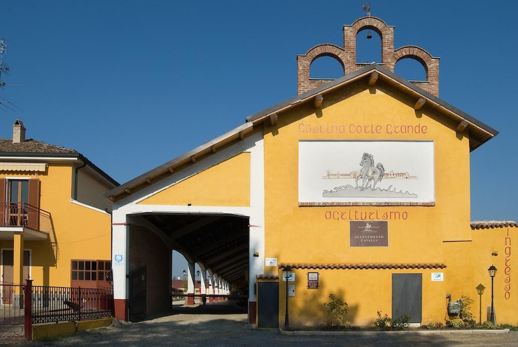 Agriturismo Cascina Corte Grande Pawia Zewnętrze zdjęcie